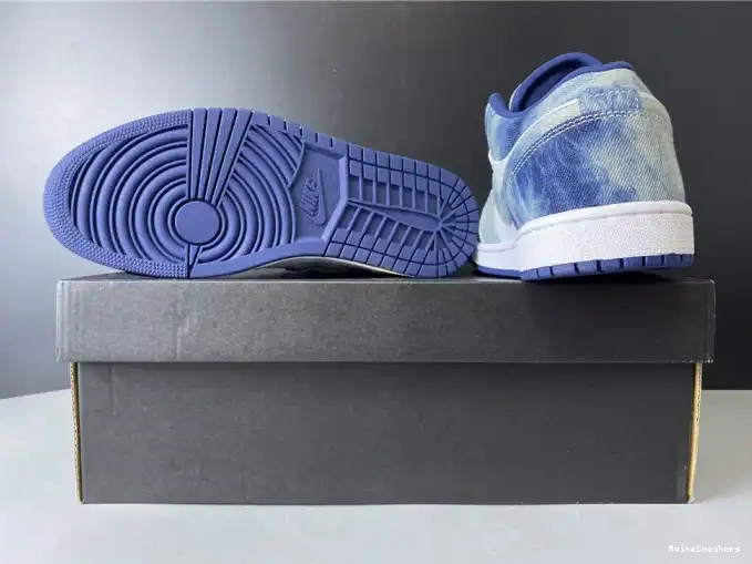 MaikeSneakers Washed Air Jordan CZ8455-100 1 Low Denim 0518